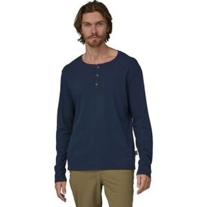 Patagonia Men's Dark Blue Long Sleeve Henley A0195